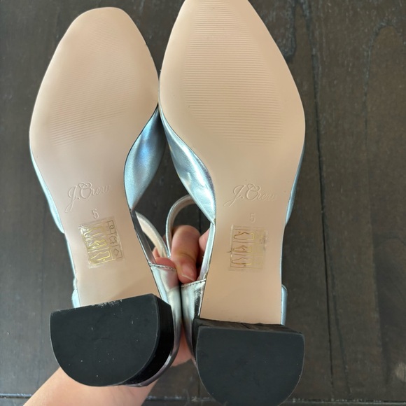 J. Crew Millie Women's Silver Cap Toe Mary‎ Jane Heels Size 5 - Picture 9 of 10